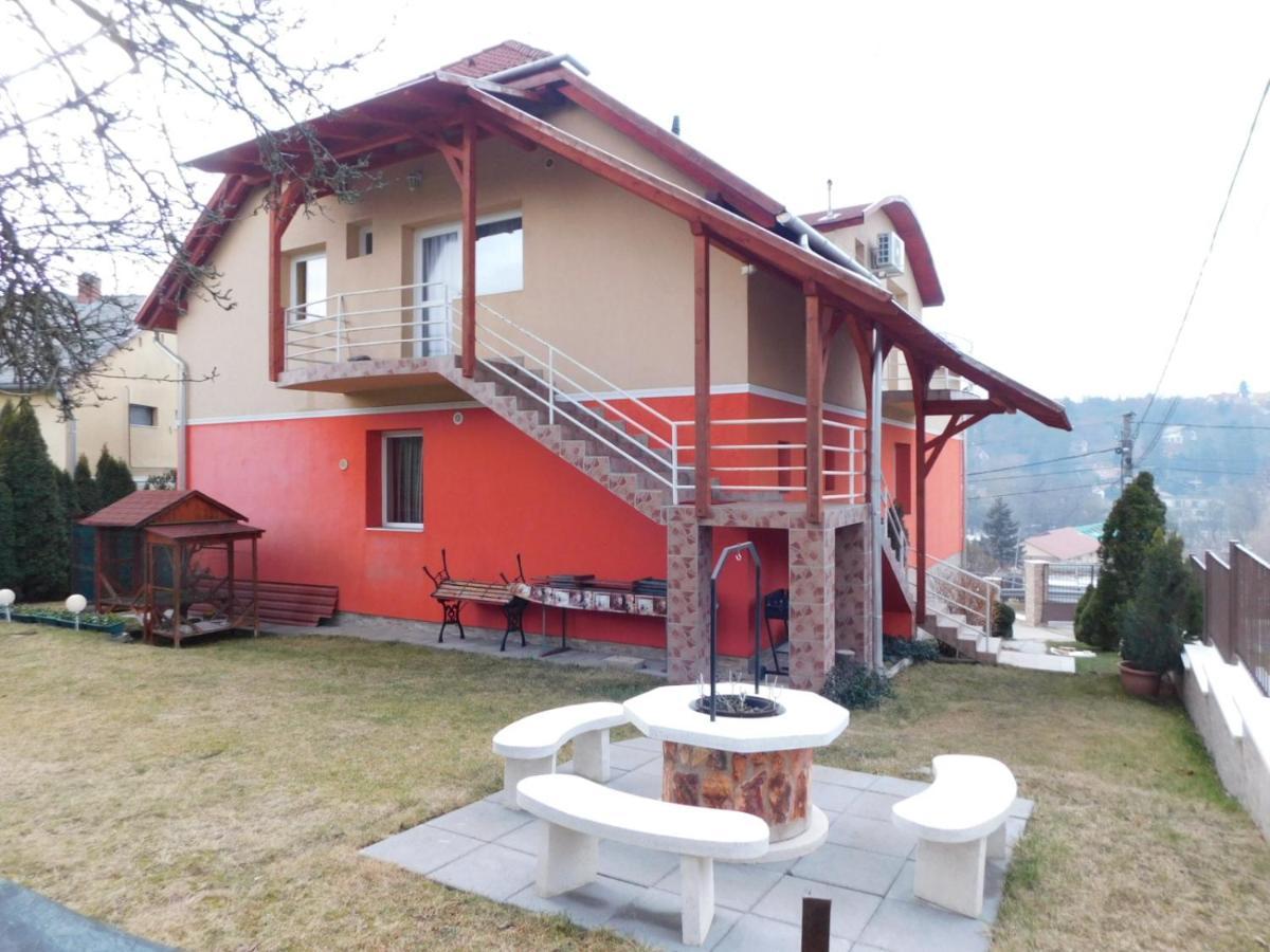 Eden Vendeghaz Hotel Miskolc Bagian luar foto