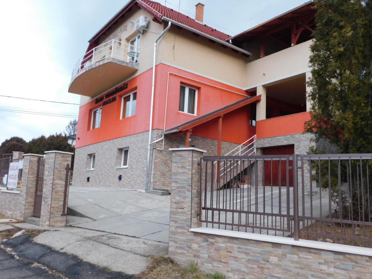 Eden Vendeghaz Hotel Miskolc Bagian luar foto