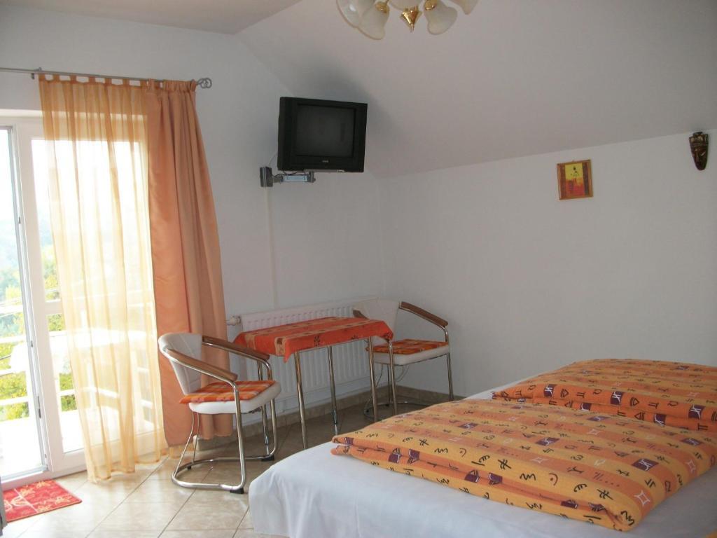 Eden Vendeghaz Hotel Miskolc Bagian luar foto