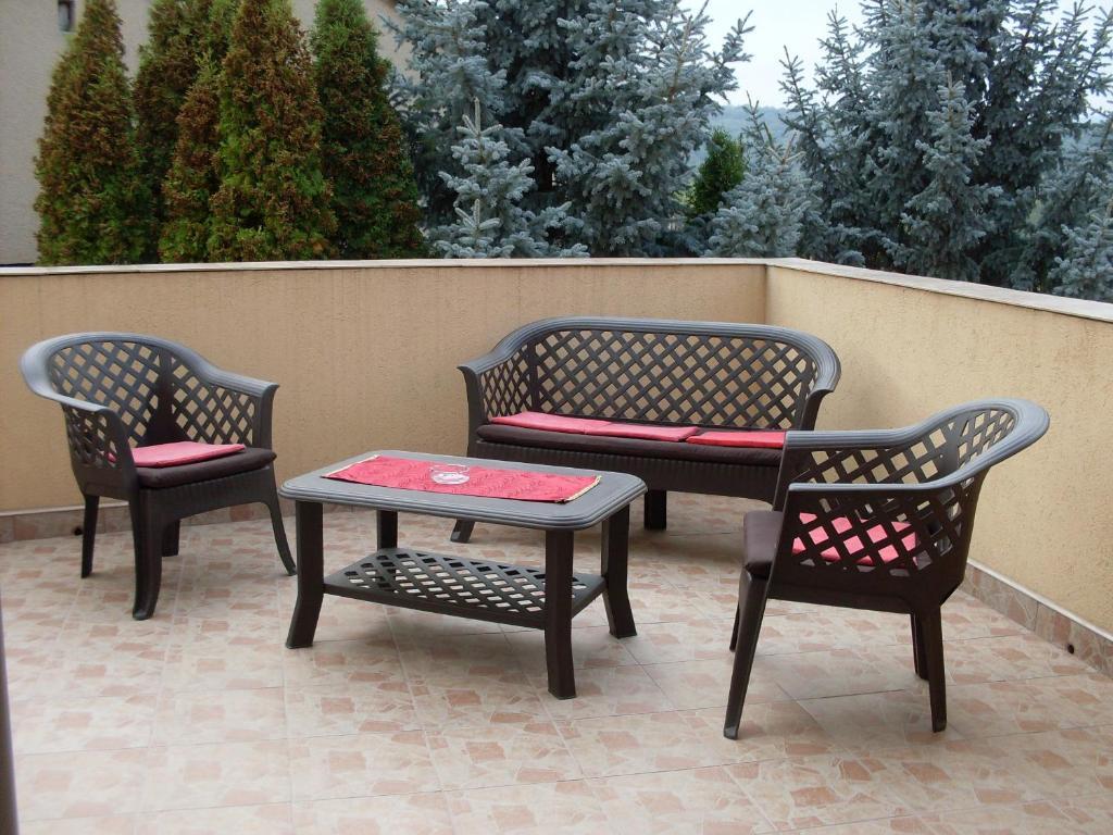 Eden Vendeghaz Hotel Miskolc Bagian luar foto